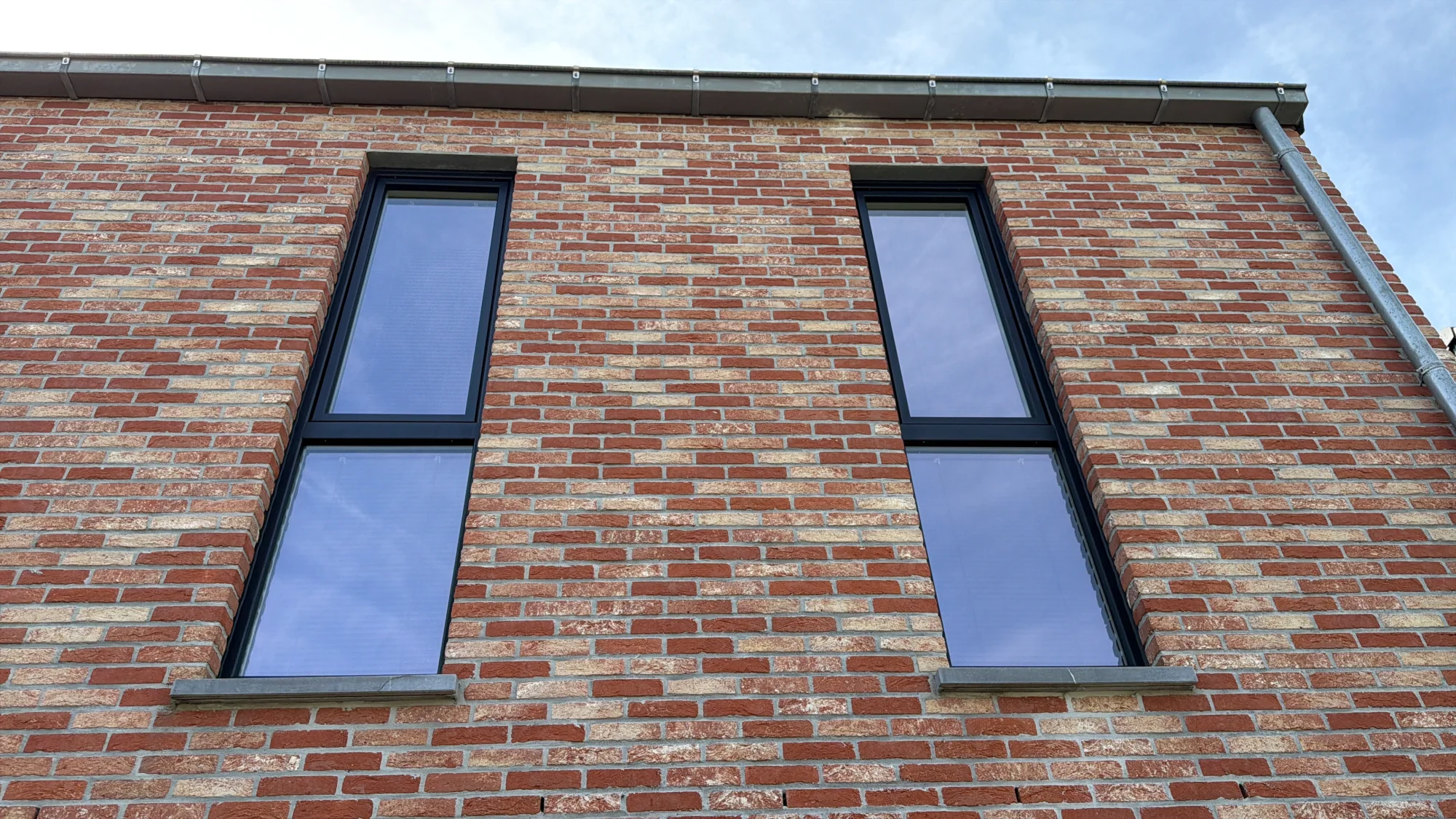 Gevel en ramen na professionele reiniging – realisatie 2
